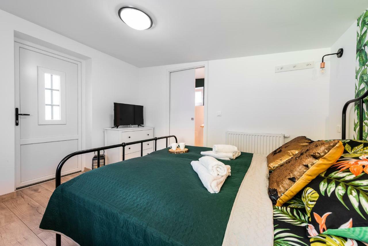 Lu Apartments オシフィエンチム エクステリア 写真
